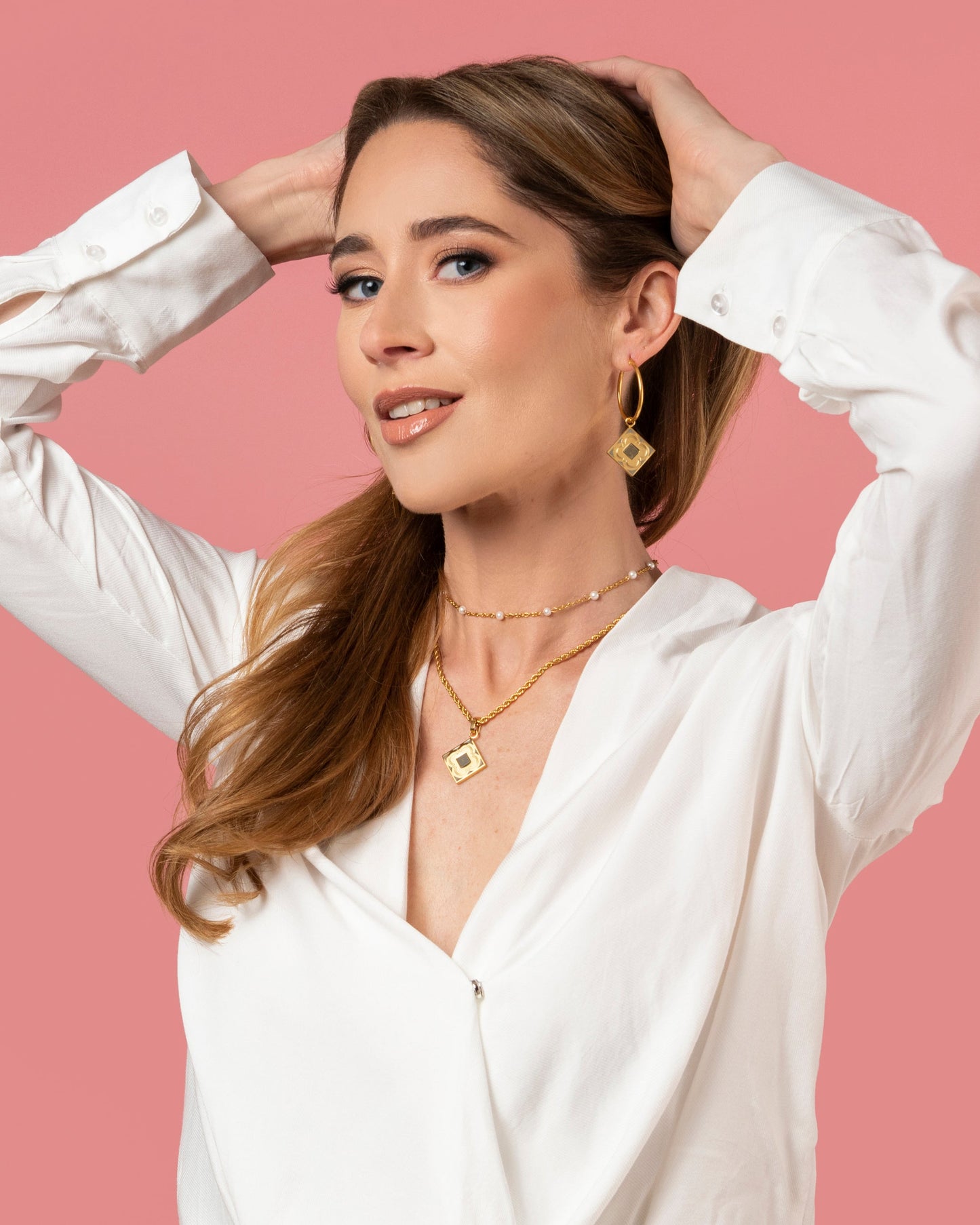 Agate Logo Stone Pendant Earring Set