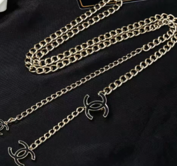2026041701 Fashion Long necklace