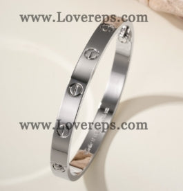 202523954 Classics Love Bracelet White Gold