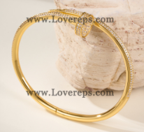 202523839 Nail Bracelet Yellow Gold With Pave Diamonds