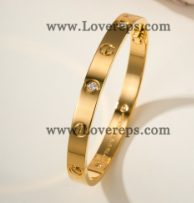202523974 2pcs Classics Love Bracelet with 4 Diamonds Yellow Gold