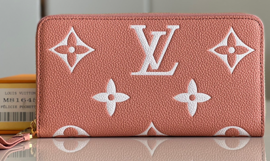 202524224 Vintage Alhambra Bracelet and Zippy Wallet