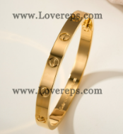 202525147 2pcs Classics Love Bracelet Yellow Gold