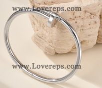 202527199 Nail Bracelet Classic Model White Gold