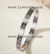 621428277 Classics Love Bracelet White Gold