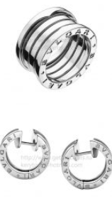 621428788 4-Band Ring and White Gold Earrings